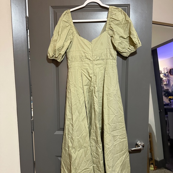 Akari Midi Dress - Picture 3 of 4